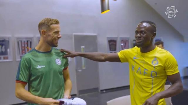 1706834511725014324.jpg 1706834429369.jpg